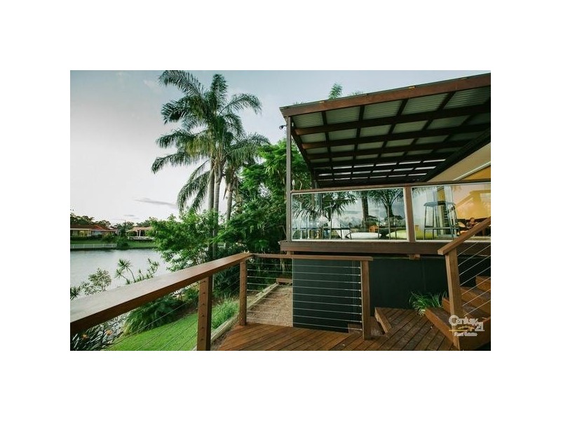 383 Benowa Road, Benowa Waters QLD 4217