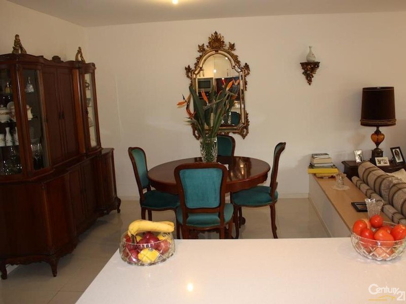 2132 South Shields, Benowa QLD 4217