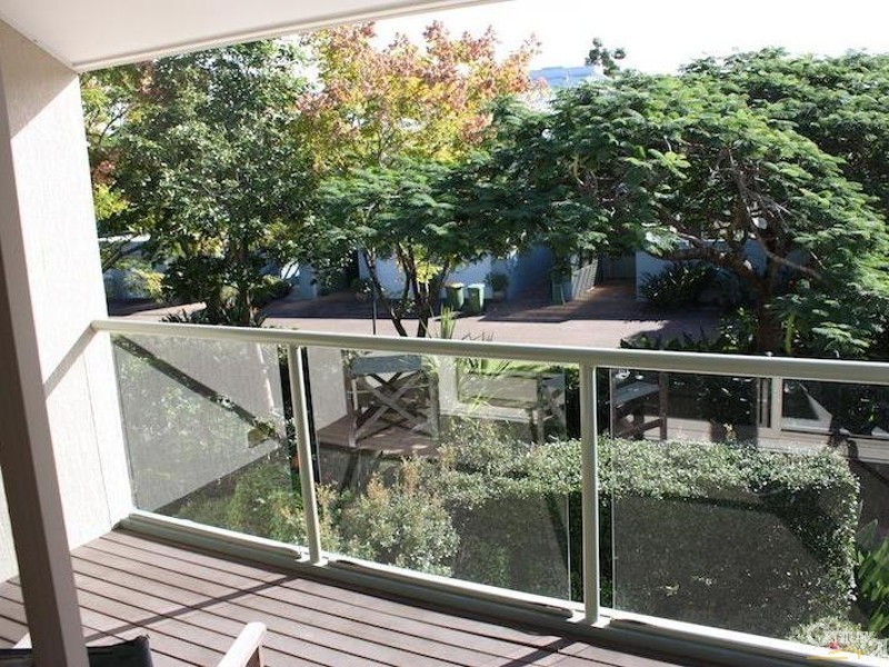 2132 South Shields, Benowa QLD 4217