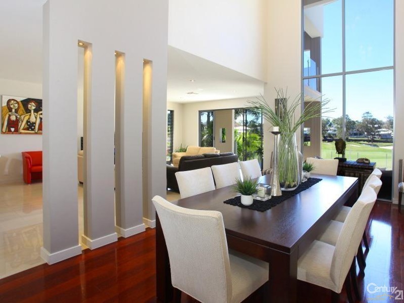 3009 Northview Parade, Benowa QLD 4217