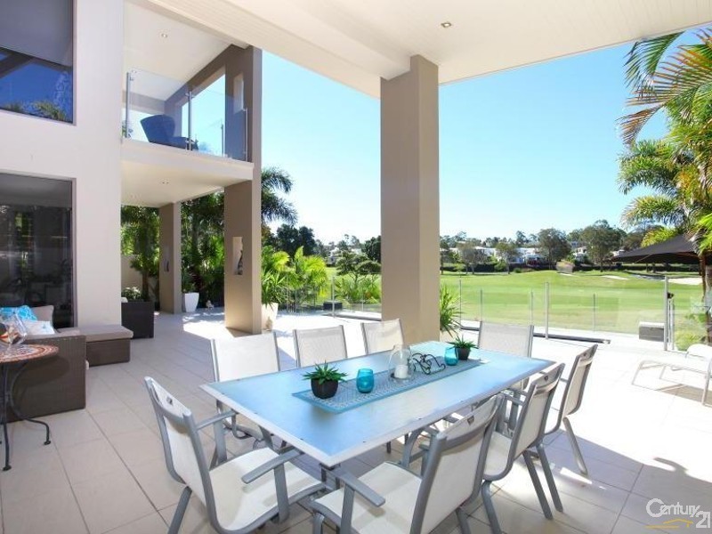 3009 Northview Parade, Benowa QLD 4217