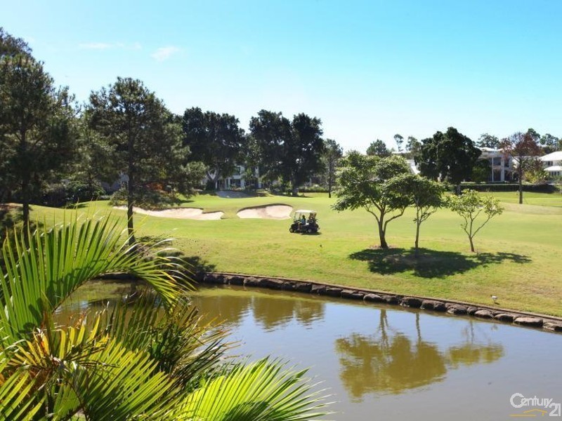 3009 Northview Parade, Benowa QLD 4217