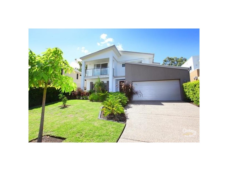 1015 Lakeview Tce, Benowa QLD 4217