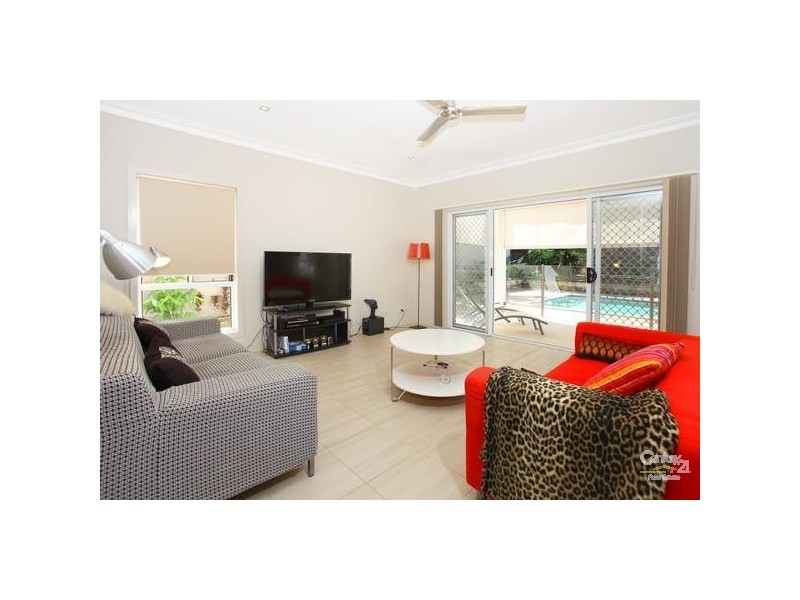 1015 Lakeview Tce, Benowa QLD 4217