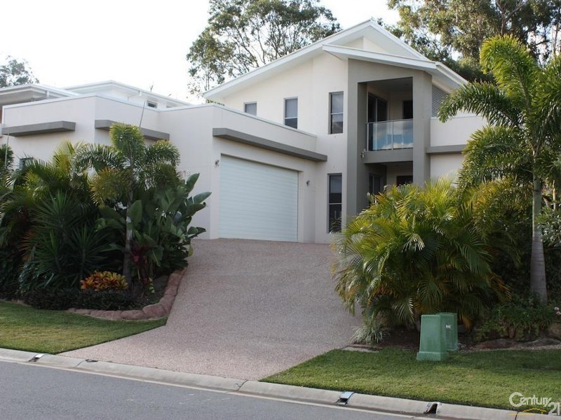 1013 Lakeview Tce, Benowa QLD 4217