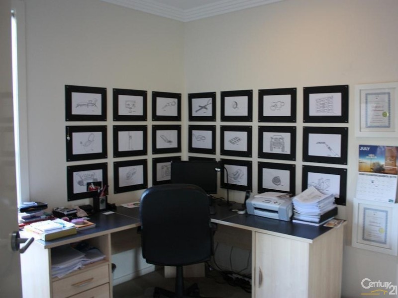 1013 Lakeview Tce, Benowa QLD 4217