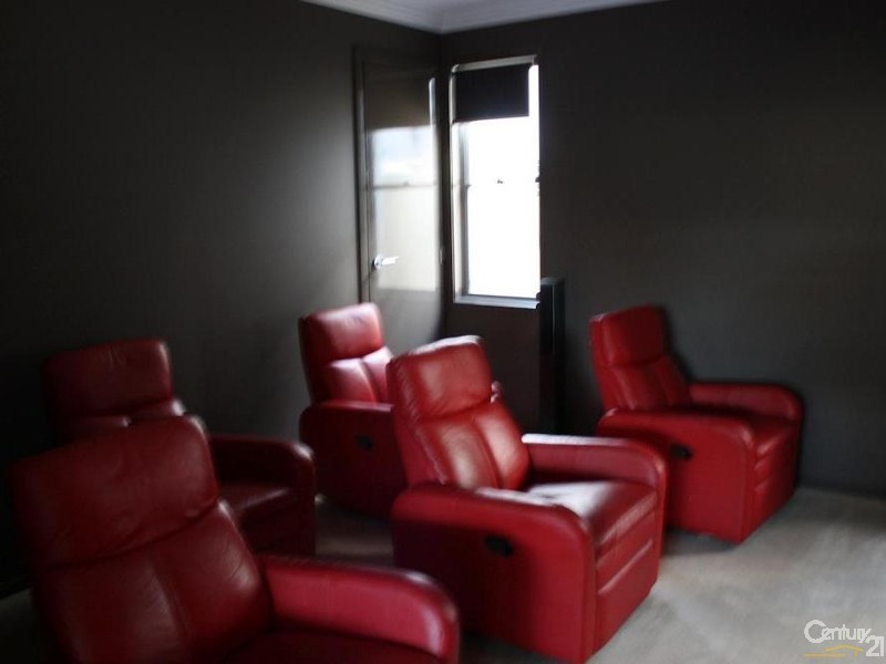 1013 Lakeview Tce, Benowa QLD 4217