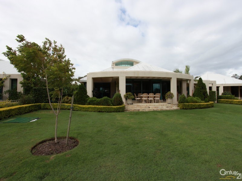 5105 Chalons Field, Benowa QLD 4217