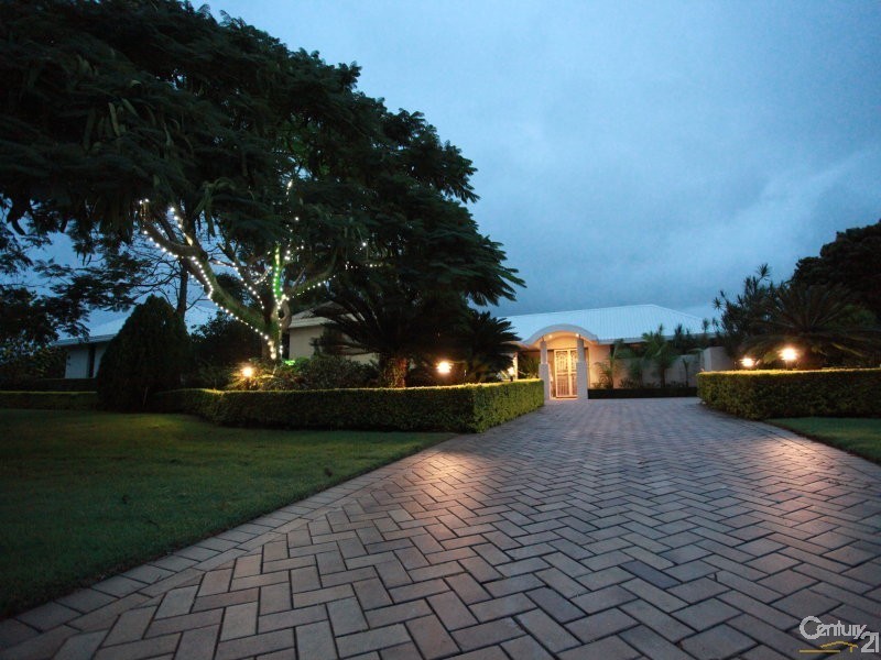 5105 Chalons Field, Benowa QLD 4217
