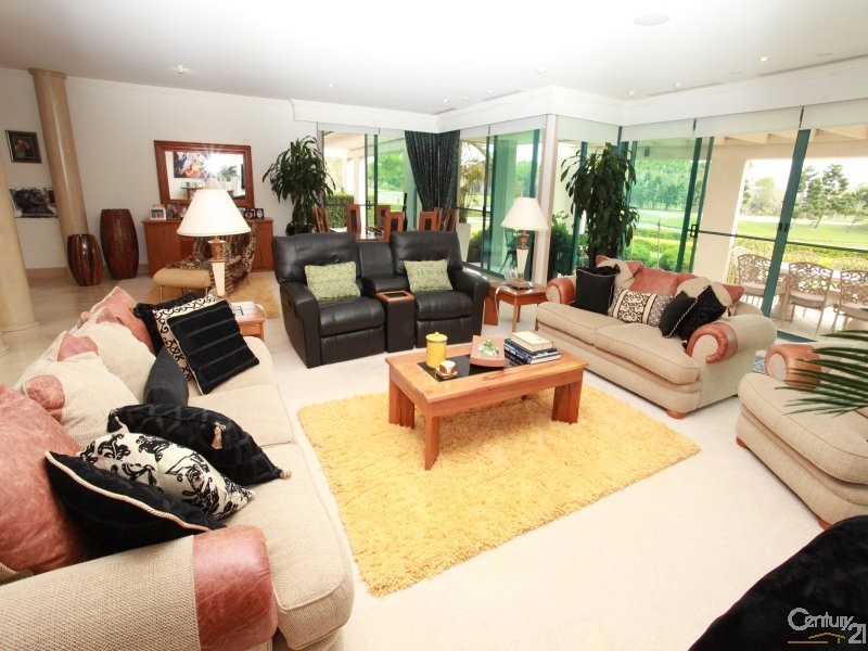 5105 Chalons Field, Benowa QLD 4217