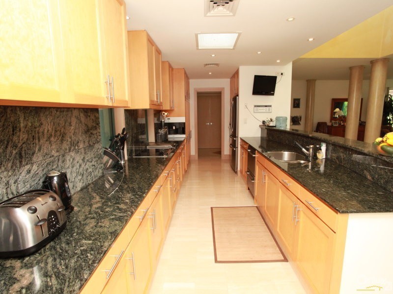 5105 Chalons Field, Benowa QLD 4217
