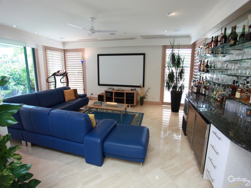 5105 Chalons Field, Benowa QLD 4217