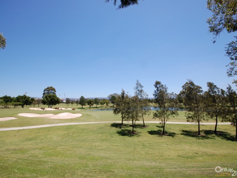 1002 Lakeview Tce., Benowa QLD 4217