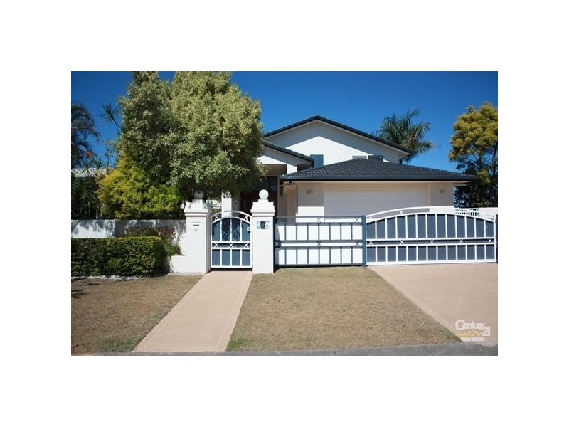 114 EDINBURGH RD, Benowa QLD 4217
