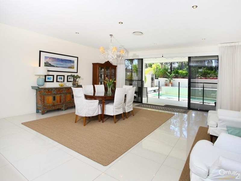 2/7026 Vista Drive, Benowa QLD 4217