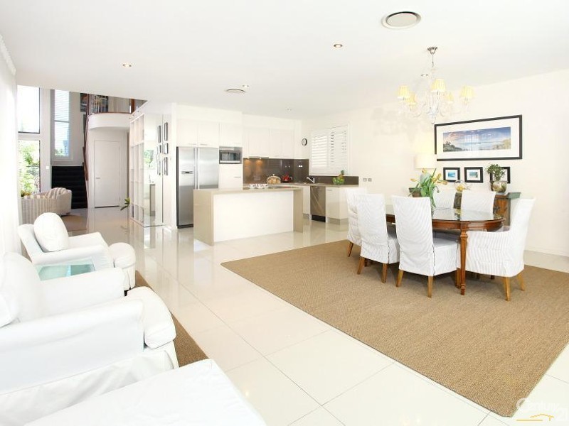 2/7026 Vista Drive, Benowa QLD 4217