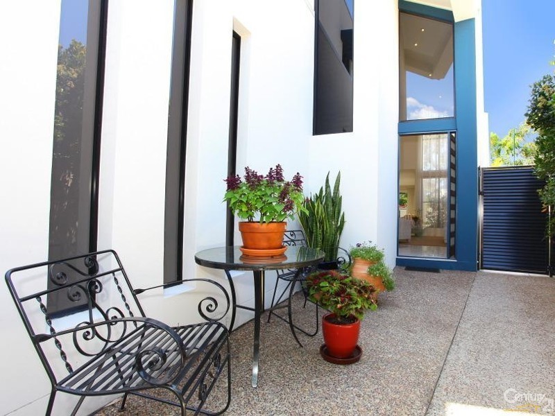 2/7026 Vista Drive, Benowa QLD 4217