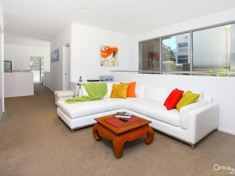 5023a Riverwood Grove, Benowa QLD 4217