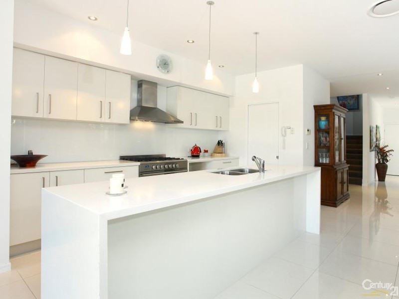 5023a Riverwood Grove, Benowa QLD 4217