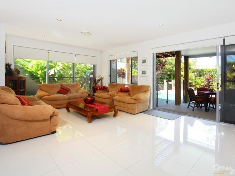5023a Riverwood Grove, Benowa QLD 4217