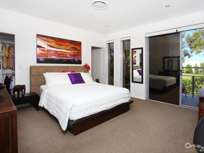 5023a Riverwood Grove, Benowa QLD 4217