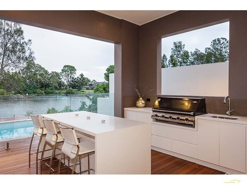 3032b The Boulevarde, Benowa QLD 4217