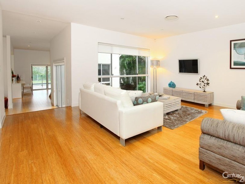 7015b Circa Vista, Benowa QLD 4217