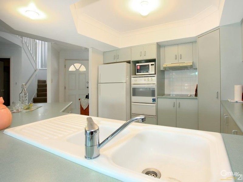 85/88 Cotlew Street East, Southport QLD 4215