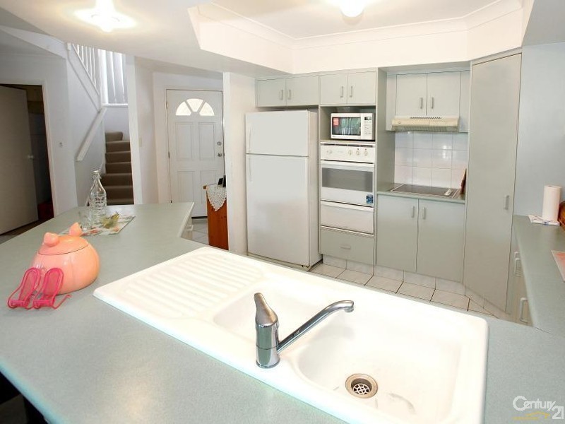 85/88 Cotlew Street East, Southport QLD 4215