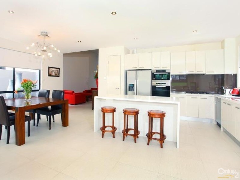 7022A Circa Vista Drive, Benowa QLD 4217