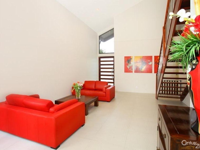 7022A Circa Vista Drive, Benowa QLD 4217