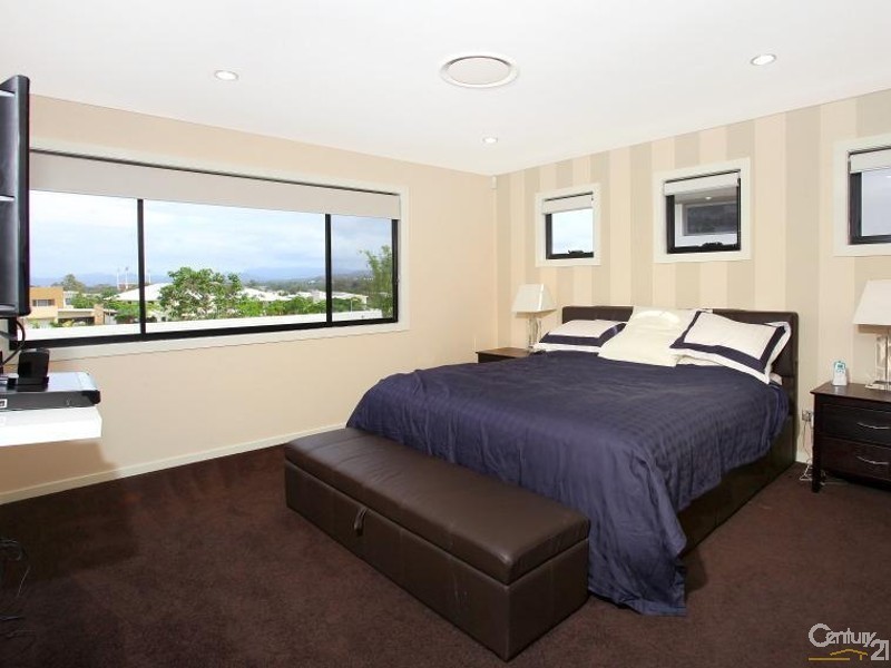 7022A Circa Vista Drive, Benowa QLD 4217