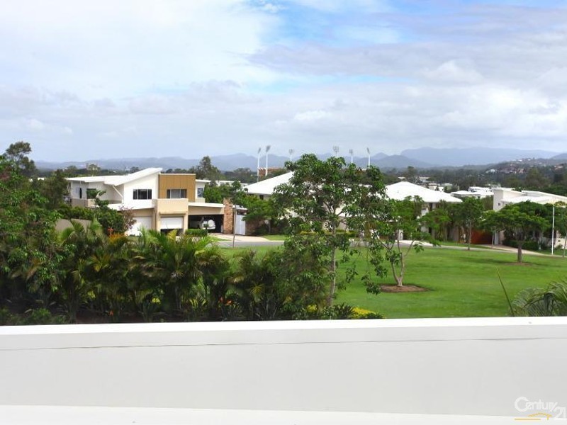 7022A Circa Vista Drive, Benowa QLD 4217