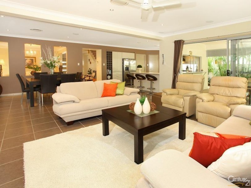 1006 Lakeview Tce., Benowa QLD 4217