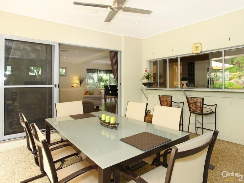 1006 Lakeview Tce., Benowa QLD 4217