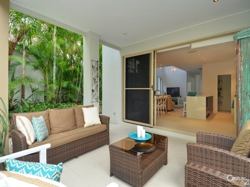 6008A The Boulevarde, Benowa QLD 4217