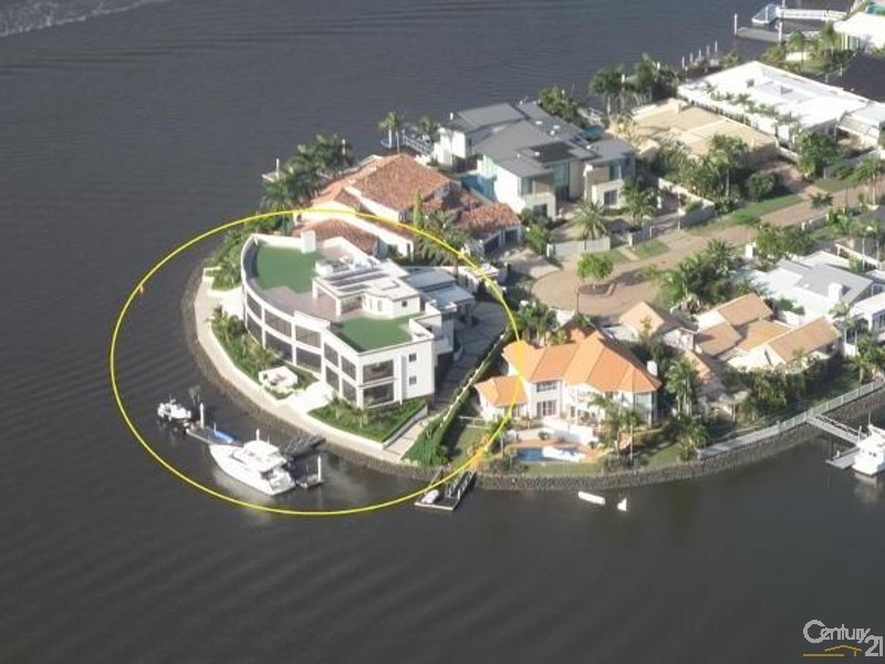 7313 Bayside Close, Sanctuary Cove QLD 4212