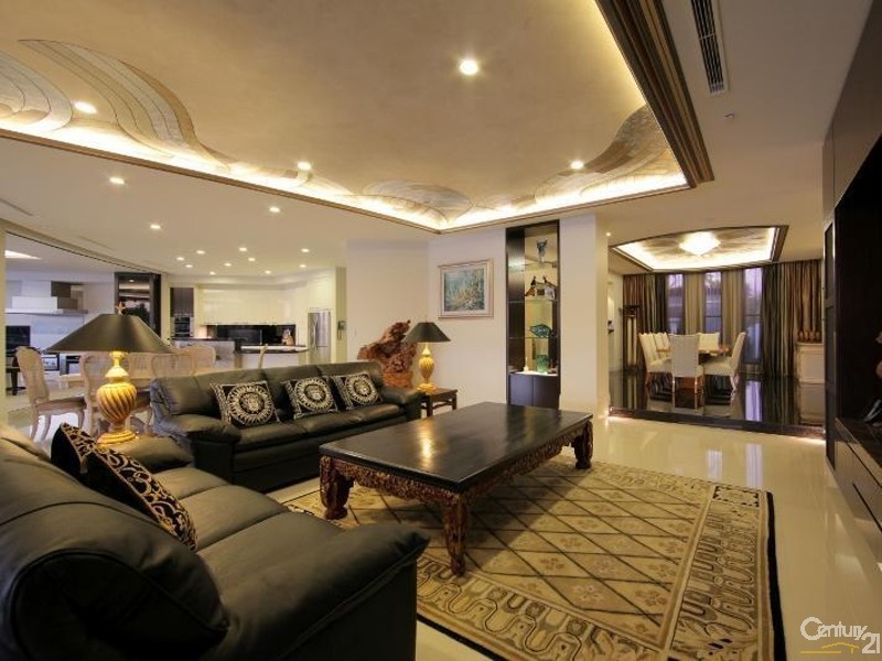 7313 Bayside Close, Sanctuary Cove QLD 4212