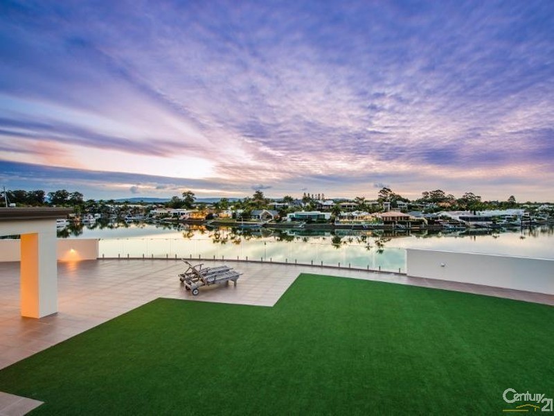 7313 Bayside Close, Sanctuary Cove QLD 4212