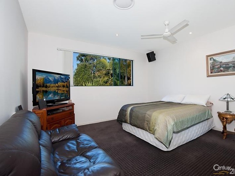 Benowa QLD 4217