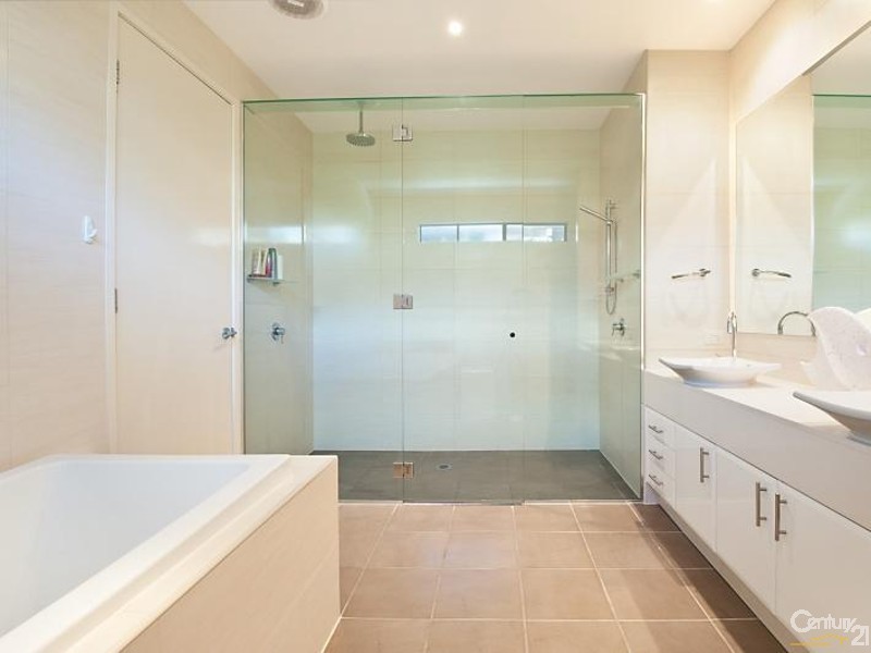 Benowa QLD 4217