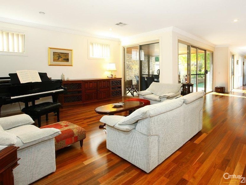 1010 Lakeview Tce, Benowa QLD 4217
