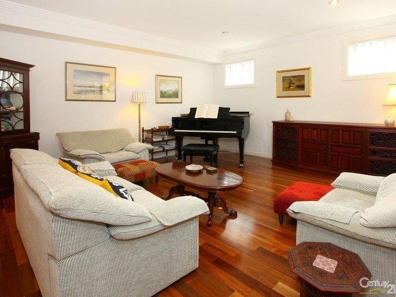 1010 Lakeview Tce, Benowa QLD 4217