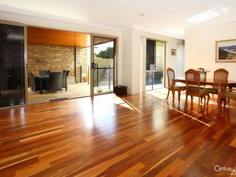 1010 Lakeview Tce, Benowa QLD 4217
