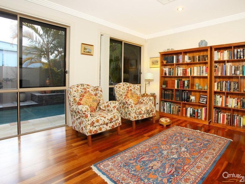 1010 Lakeview Tce, Benowa QLD 4217
