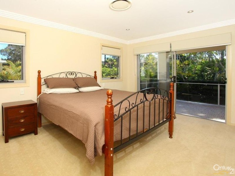 1019A Lakeview Tce., Benowa QLD 4217