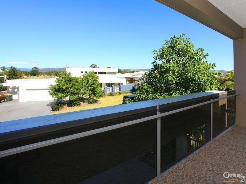 1019A Lakeview Tce., Benowa QLD 4217