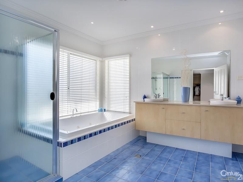 4021 Quayside, Benowa QLD 4217