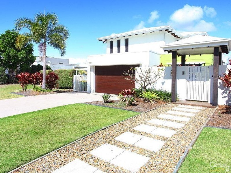 2016A The Boulevarde, Benowa QLD 4217