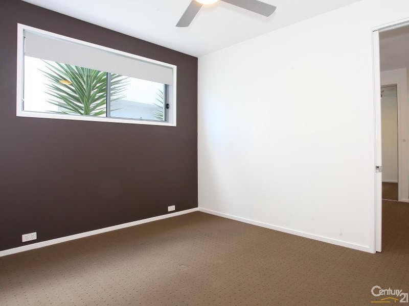 2016A The Boulevarde, Benowa QLD 4217